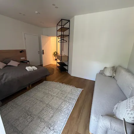 гніздечко Capsule hotel Truskavets